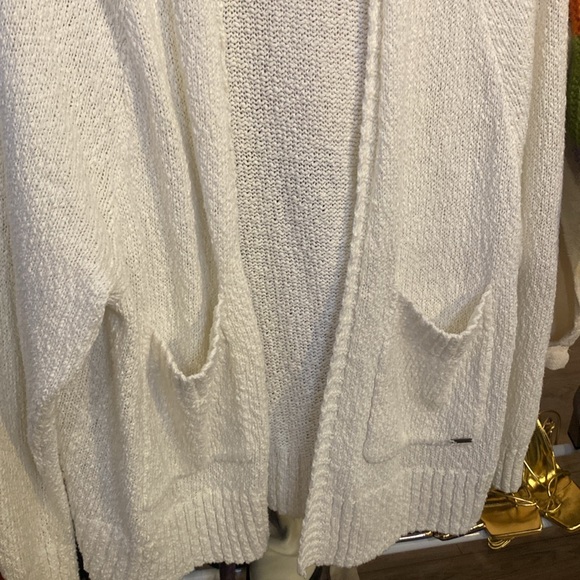 White Small Hollister Cardigan - Picture 2 of 3